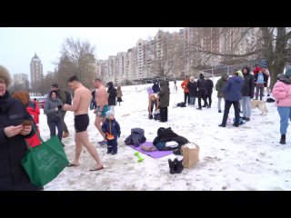 ice hole bathing 2024 epiphany bathing winter swimming summer clothes in winter sony