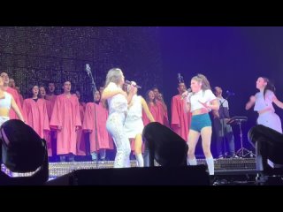 alternate angle two singers get their tits out on stage (222) - ytboob